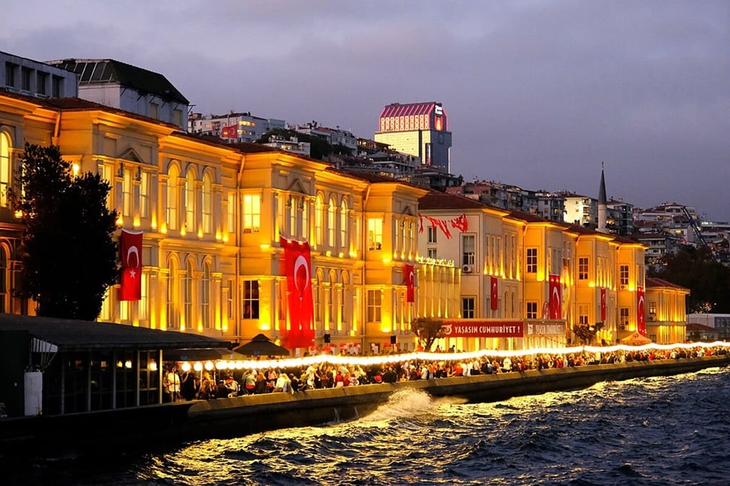 Mimar Sinan Üniversitesi